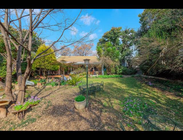 3 BEDROOM FREEHOLD FOR SALE IN NOOITGEDACHT